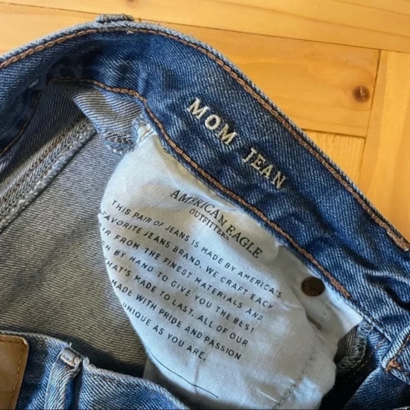 American Eagle Mom Jeans - Picture 7 of 8